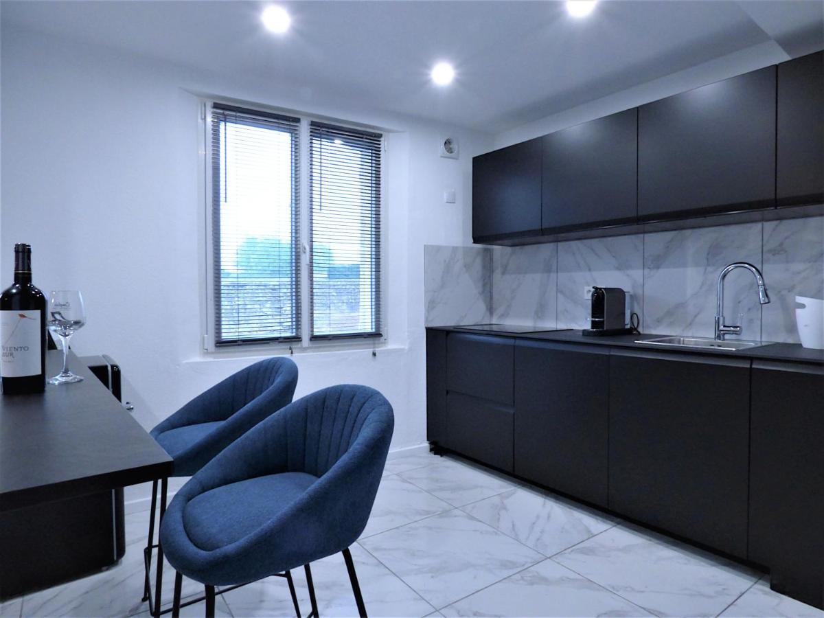 La - Loft