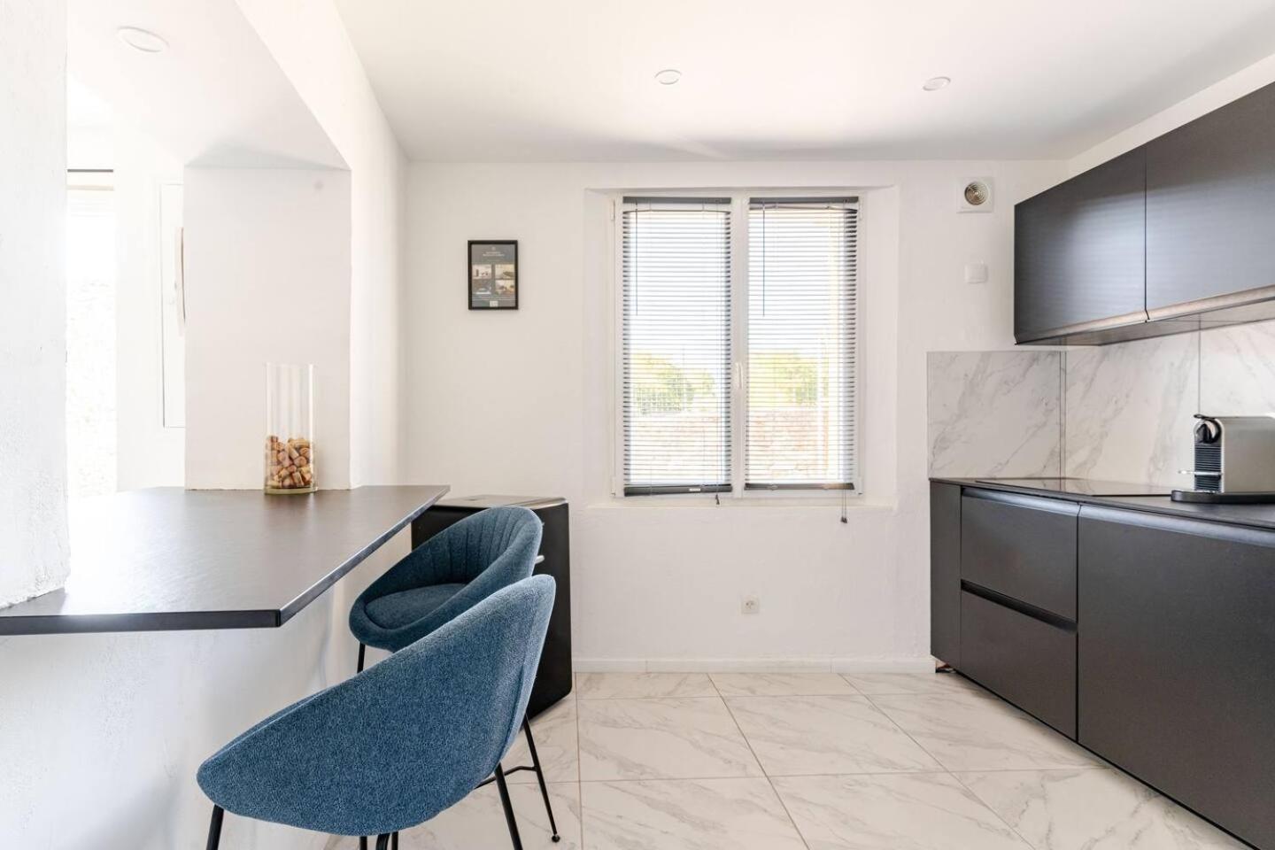 Apartment La - Loft Tavernes